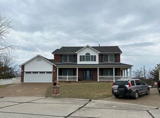 315 Camilla Dr, O'Fallon, MO 63366