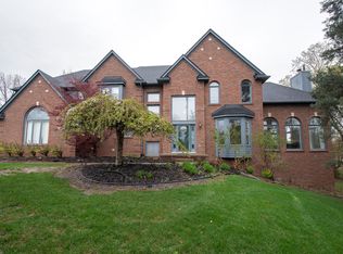 24020 Tottenham Ct, Novi, MI 48374