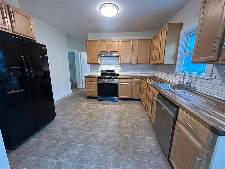 80 Hudson St #1 — Photo 8