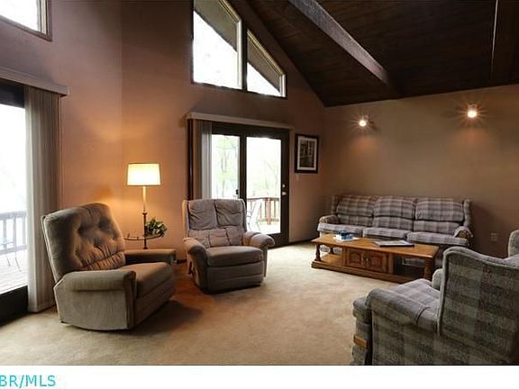 4th image of 597 Highland Hills Dr