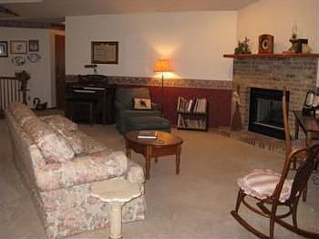 2nd image of 1910 Foxtail Dr