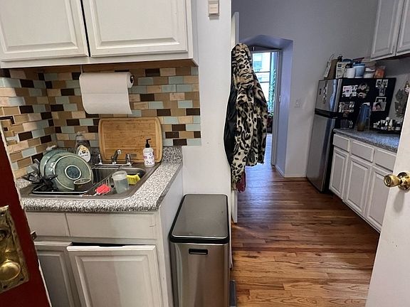 5th image of 9 Stanton St #5AB