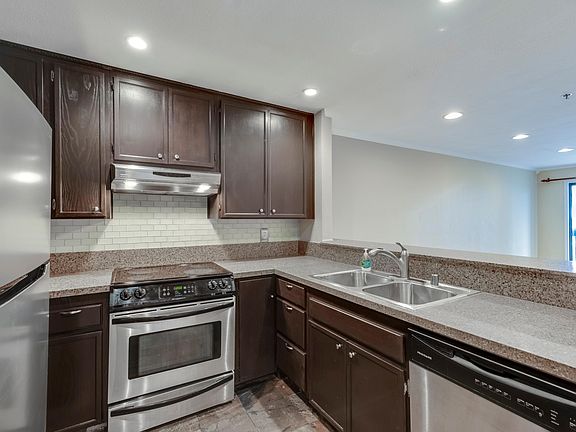 3rd image of 3980 Faircross Pl Unit 26