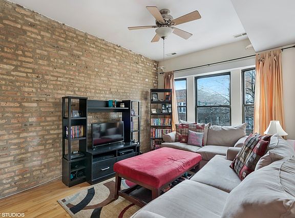 2nd image of 3050 W Sunnyside Ave #3