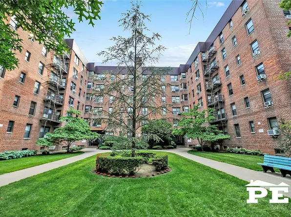 2260 Burnett St APT 4F, Brooklyn, NY 11229
