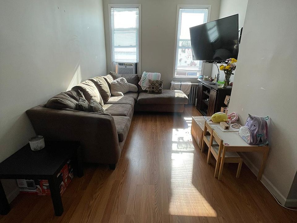 1st image of 7226 62nd St #2