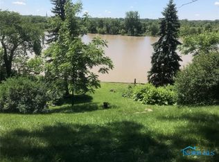 1212 River Rd, Maumee, OH 43537