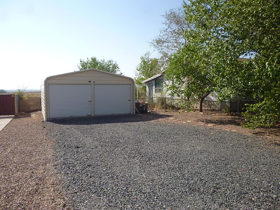 2nd image of 412 Desert View Dr