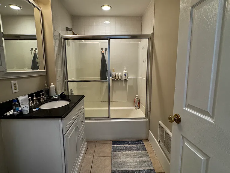 93 Easton St #3 — Photo 9