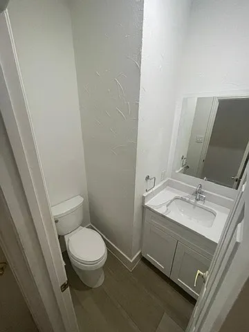 11100 Hermitage Ln — Photo 21