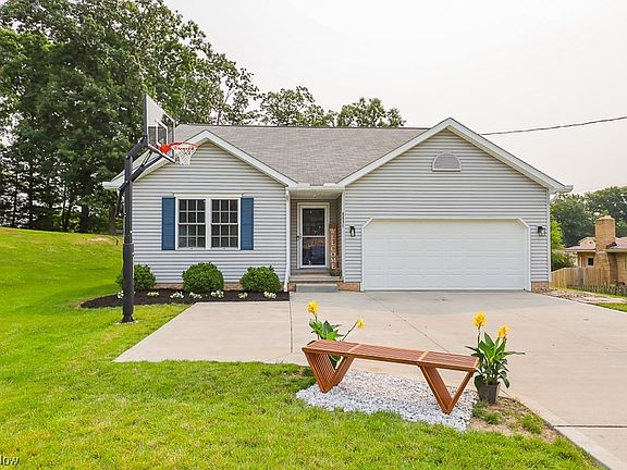 2nd image of 6831 Glenella Dr