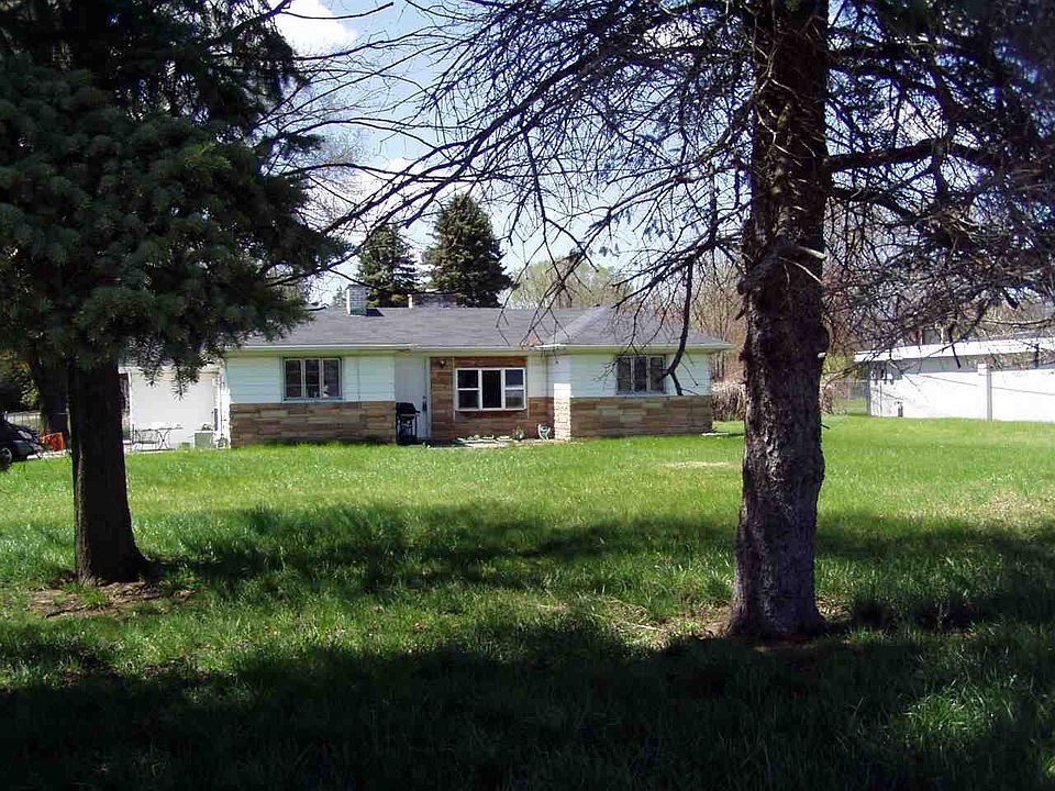 2nd image of 55585 Ash Rd