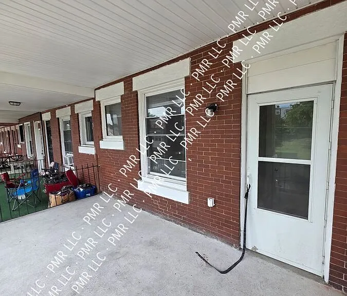 5820 Lansdowne Ave #2 — Photo 11
