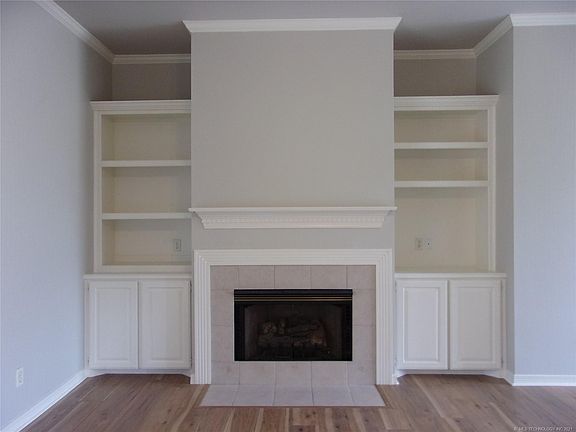 5th image of 501 Club House Dr