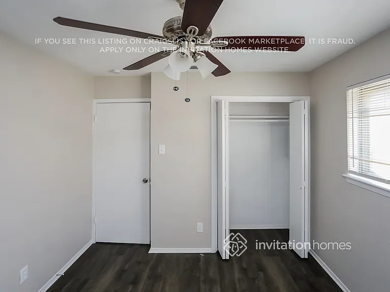 215 Adams St — Photo 8