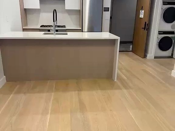 5th image of 3820 Parsons Blvd #3