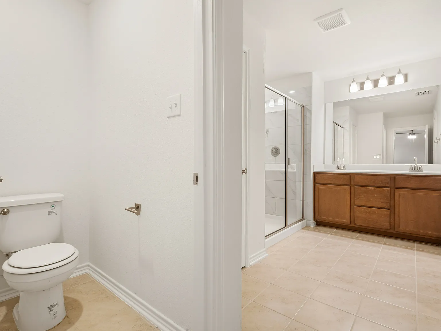 3 bed, 2.5 bath, 2153 sqft, $2,900 — Photo 2