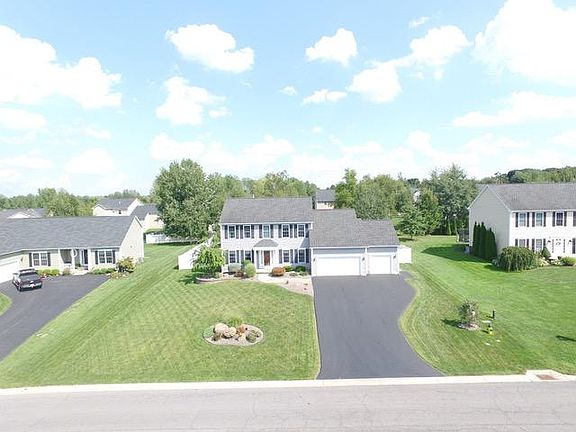 3rd image of 7934 Haddon Hall Way