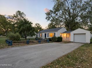 733 Conneaut Ave, Bowling Green, OH 43402