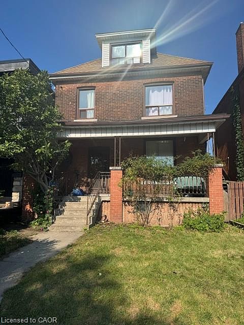 1st image of 143 Elgin St