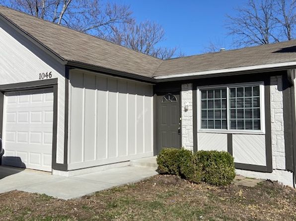 1046 E Huntington Cir