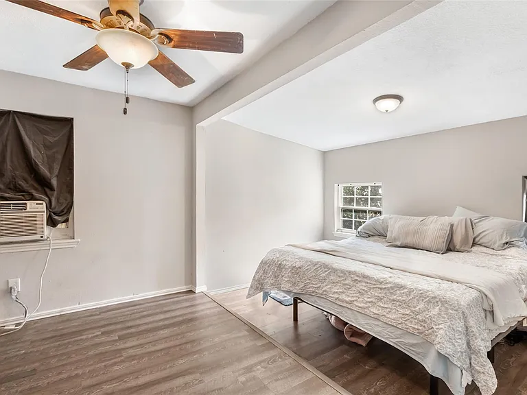 218 Waterfall Dr — Photo 24