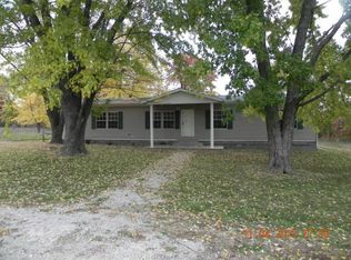 4445 Dicks Mill Rd, Bunceton, MO 65237