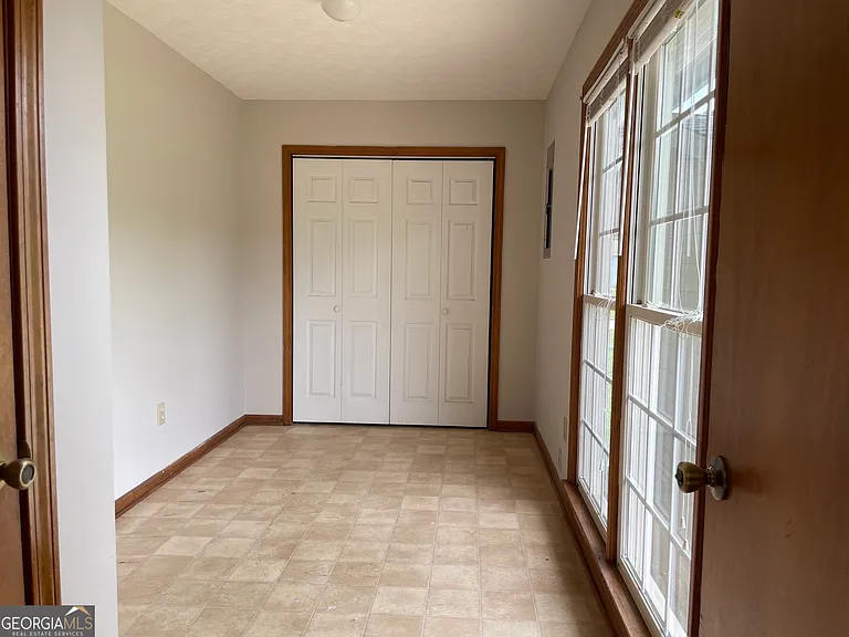 100 Kelley Way — Photo 20