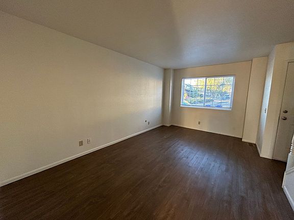 2nd image of 4854 Basswood Dr