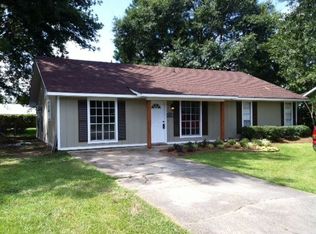 8874 Evening Shadow Dr, Denham Springs, LA 70726