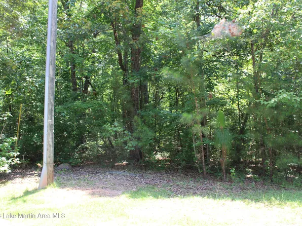 11 Wardance Ct, Dadeville, AL 36853