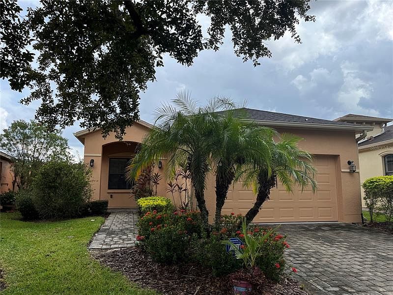 1st image of 895 Grand Canal Dr