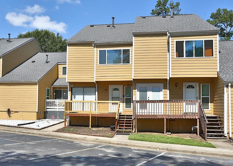 1st image of 35 Sandalwood Cir