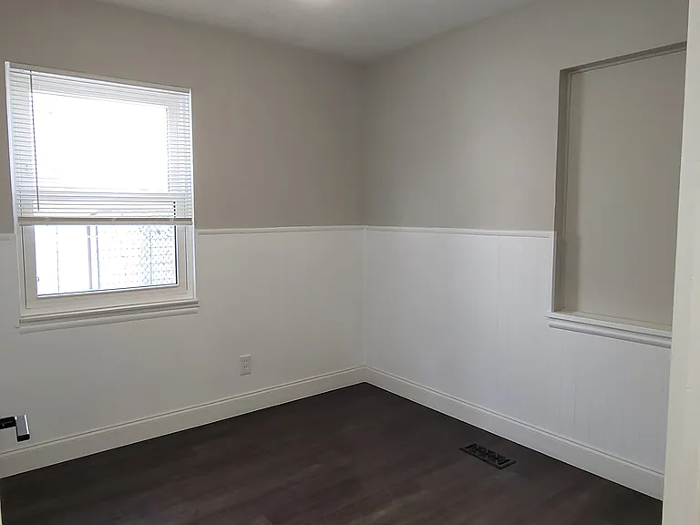 23092 Pilgrim Ave — Photo 26