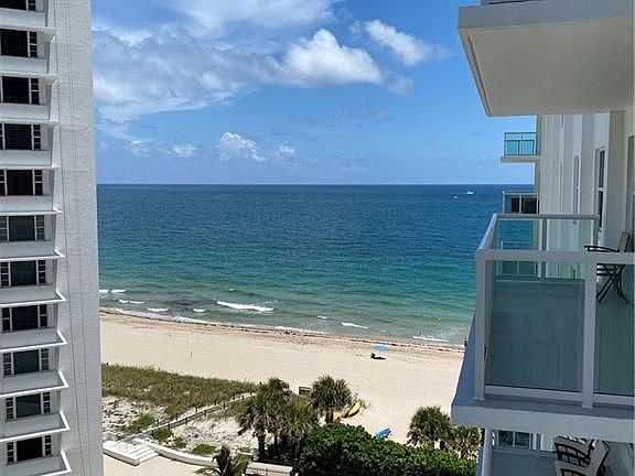 2nd image of 3550 Galt Ocean Dr APT 809
