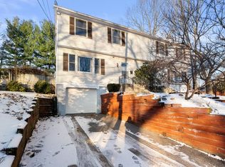 10 Topsfield Rd, Worcester, MA 01605