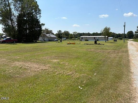 3rd image of 194 Glover Rd