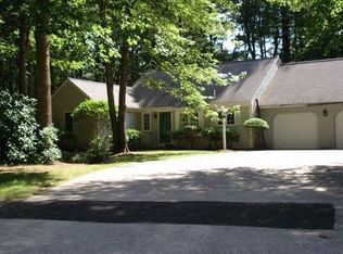 3 Acorn Cir, Kennebunk, ME 04043