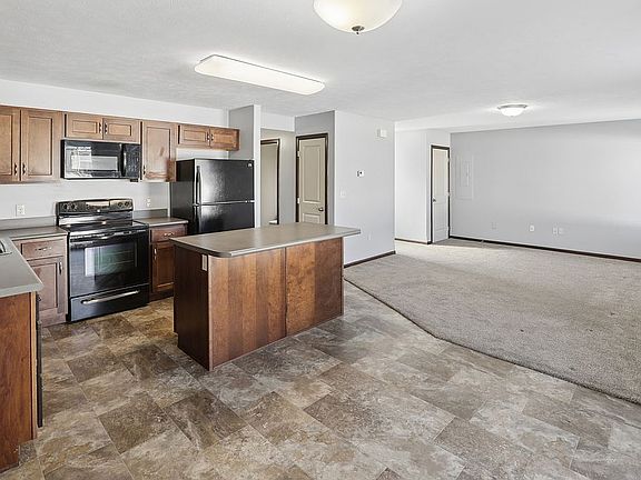 5th image of 5220 41st St