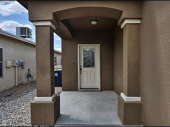 2nd image of 14300 Pancho Gonzalez Ct #A & B