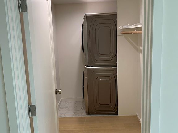 4th image of 2730 Franklin St #1