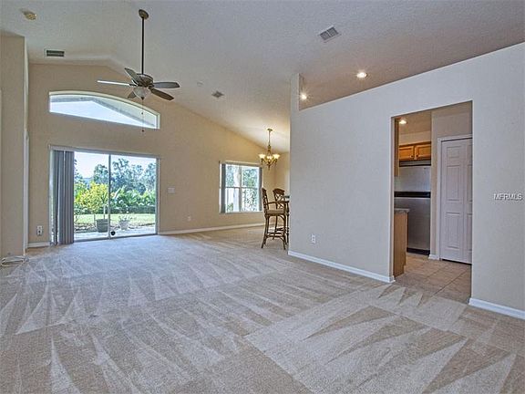 5th image of 2348 Sabastian St