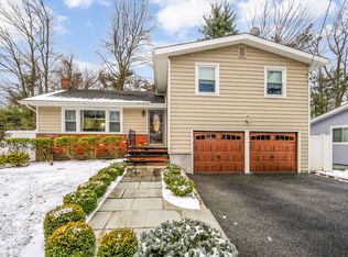 7 Arbor Dr, New Rochelle, NY 10804