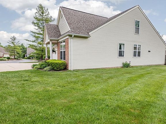 3rd image of 7110 Brookmeadow Dr