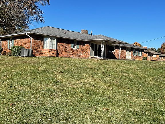 5th image of 110 Pearl Ave