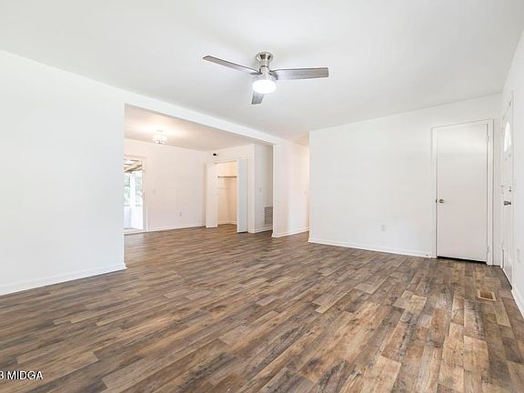 5th image of 112 Emory Dr