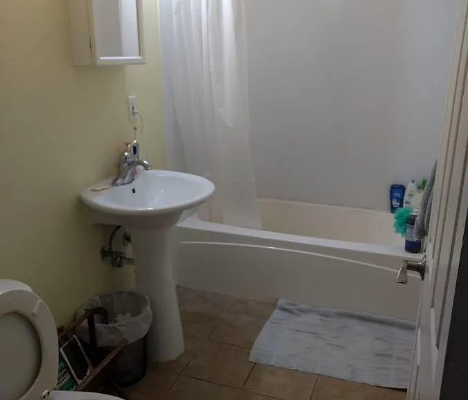 2609 E Union St #A — Photo 11