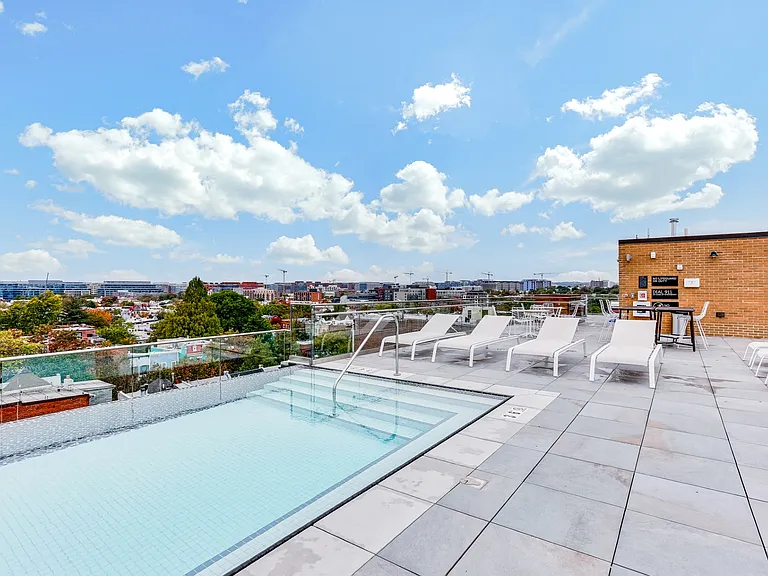 The Stanton infinity rooftop pool open year round!
