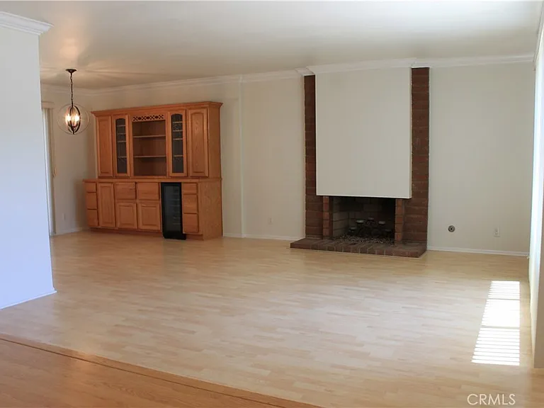 3881 Hendrix St — Photo 7
