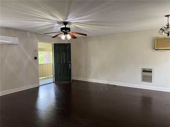 5th image of 3109 Grandview Pl